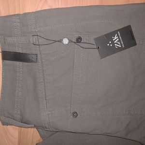 ZAK skinny fashion chinos in olive. Men's 34 x 32.